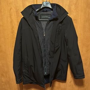 Weatherproof doubled lined winter jacket with hood that can zip off